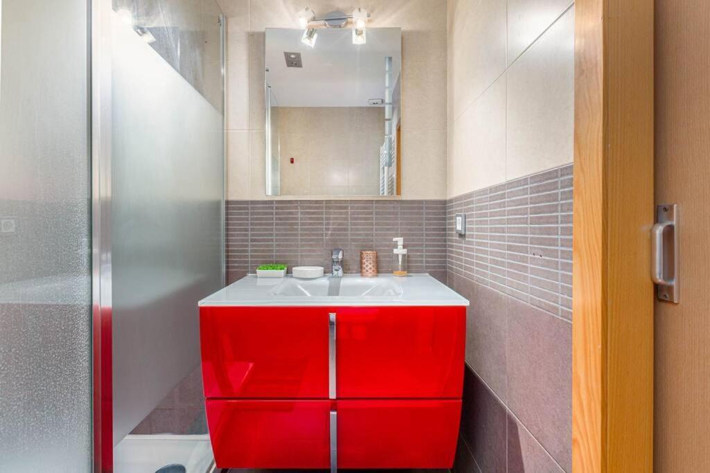 One Bedroom Apartment In Barcelona City Center Экстерьер фото